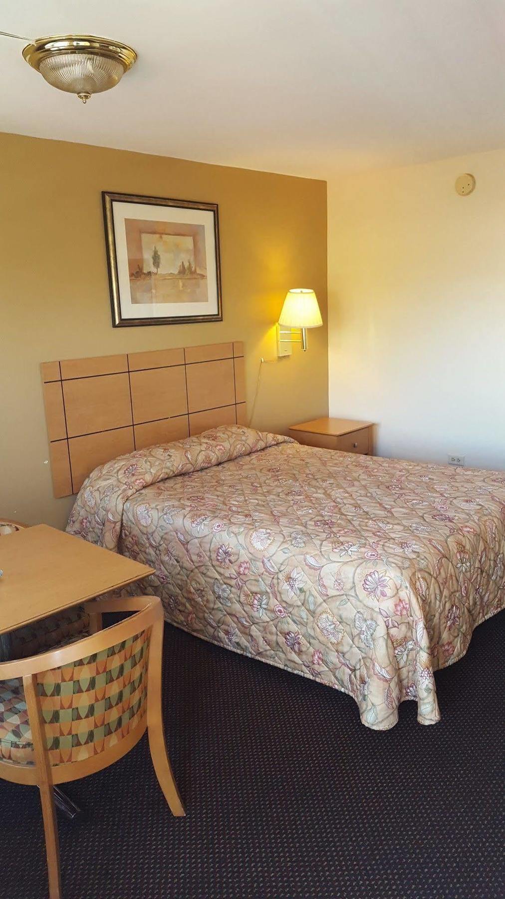 New Relax Inn Bridgeview Esterno foto